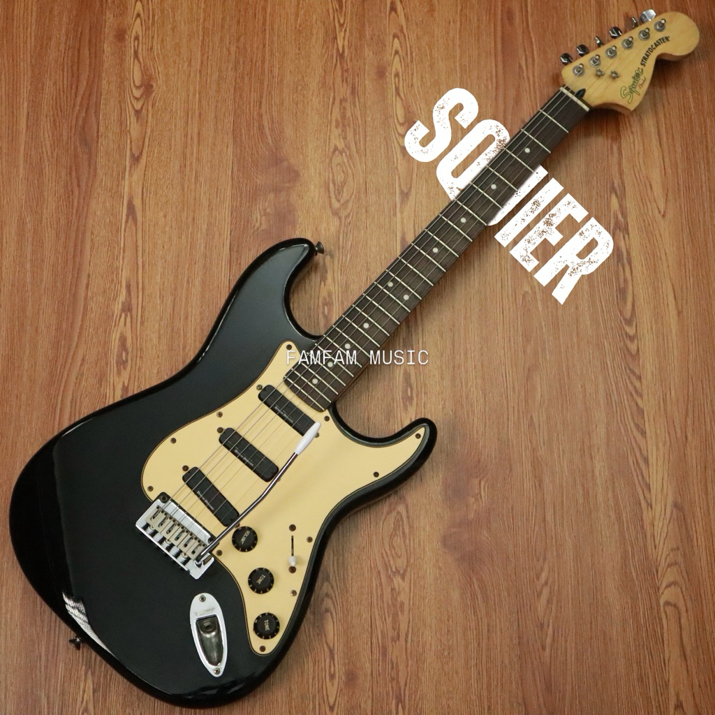 Squier Stratocaster Deluxe Hotrails Black