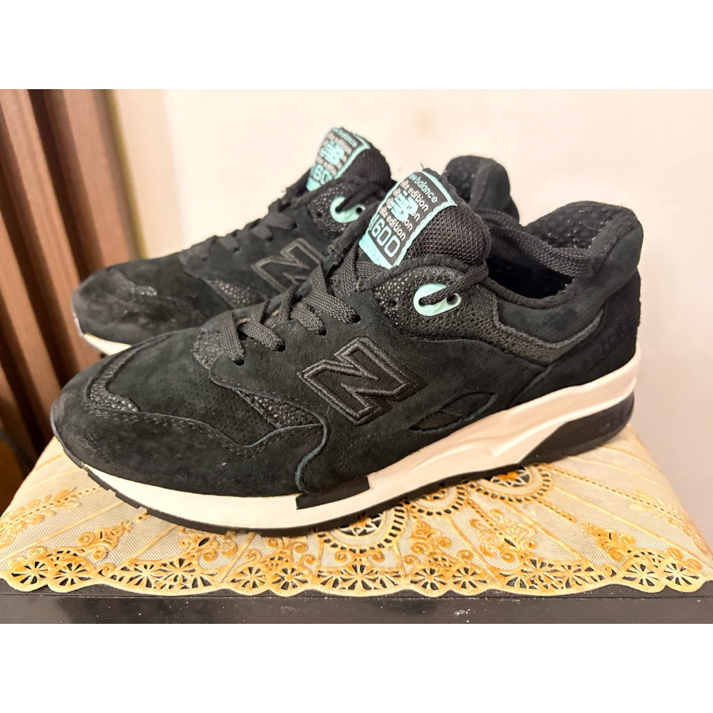 Sepatu Second NB 1600 size 37,5 black