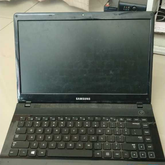 Kesing Case Casing Laptop Samsung NP300 NP300E NP300E4C NP300E4X NP300E4Z