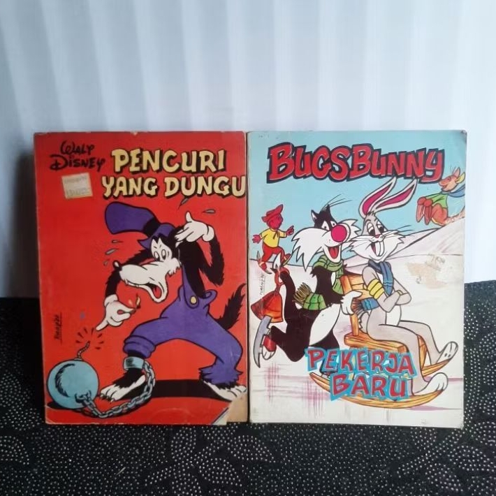 Buku Komik Klasik - Walt Disney : Pencuri Yang Dungu & Bugs Bunny : Pekerja Baru