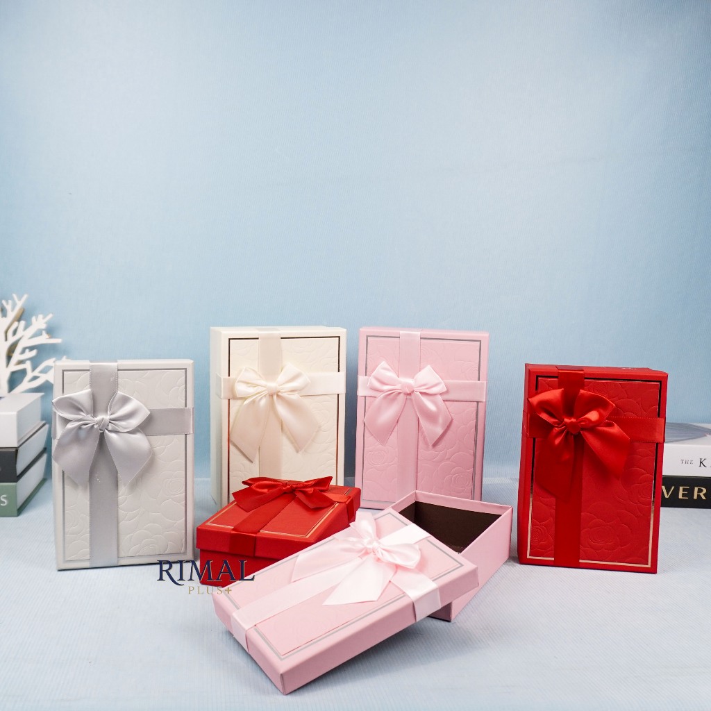 Gift Box Kotak Kado Hardbox Persegi Panjang Pita Terpasang Garis Mengkilap Hampers Ulang Tahun Perni