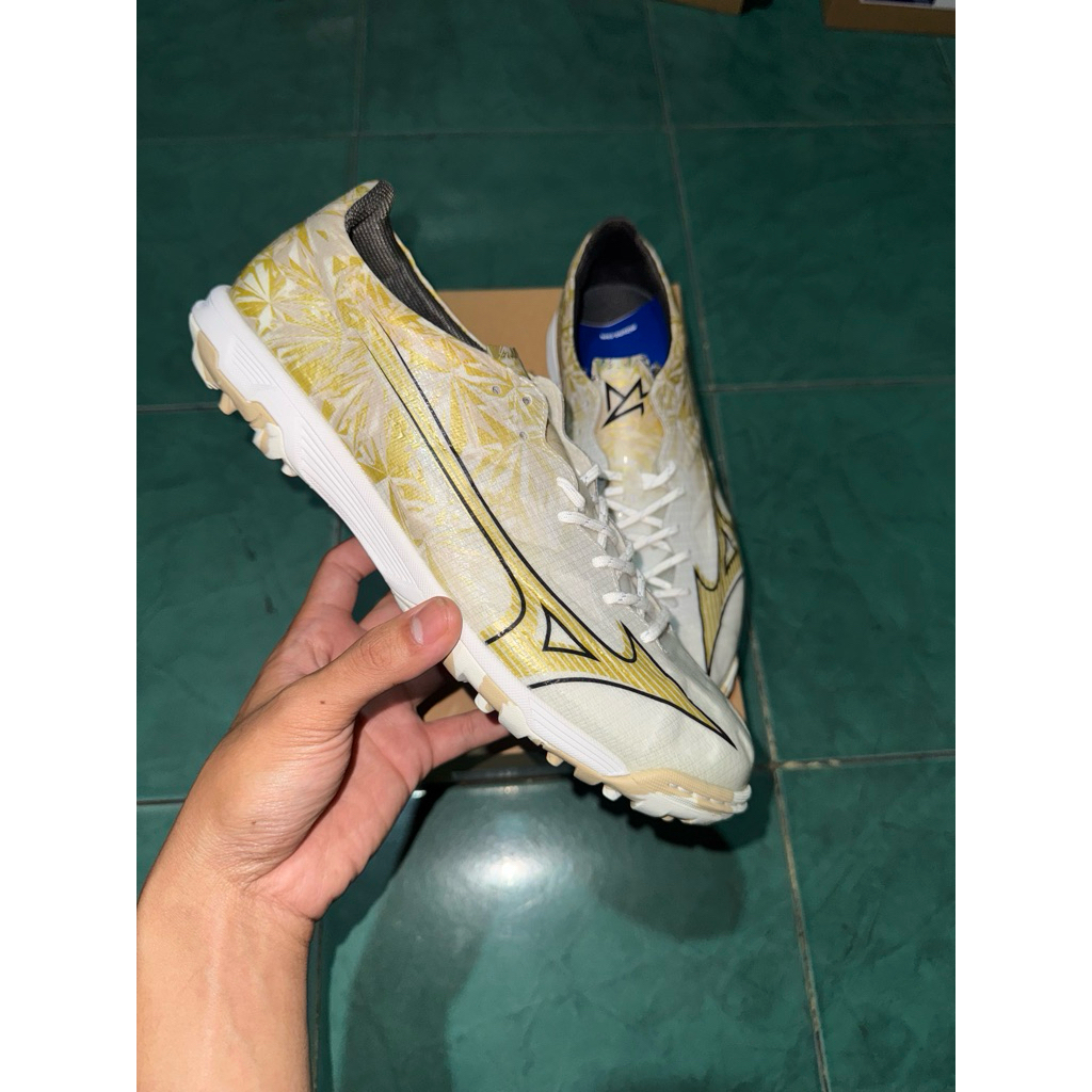 Mizuno Alpha Elite Turf