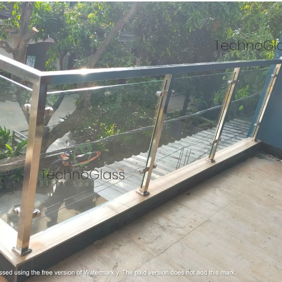 Railing Balkon Kaca Tempered /Railing Stainless 304 / Stainless Steel Kaca Tempered / Railing