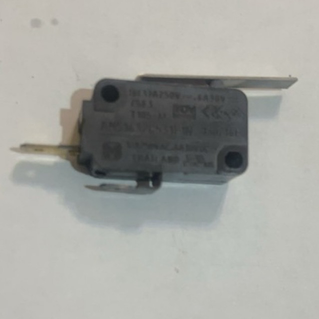 Micro Limit Switch Plat Panjang Tanpa Roda / Limit Switch