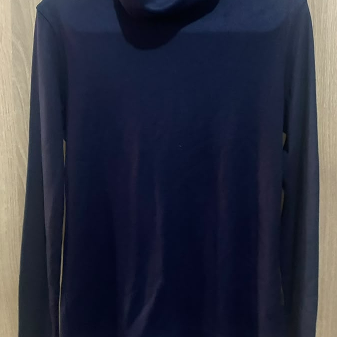 Uniqlo Heattech Turtleneck Top Navy— Size M (PRELOVED)
