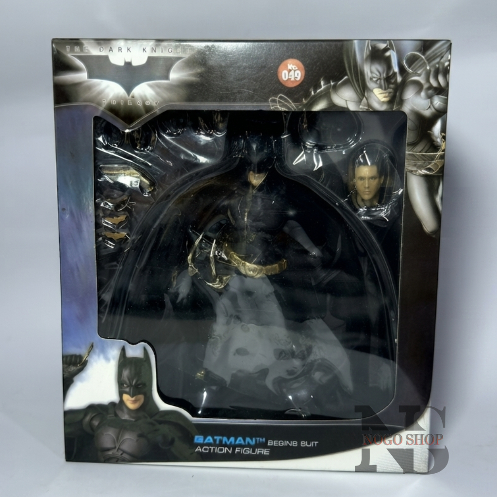 Mafex Batman The Dark Knight Trilogy Batman Begins Suit