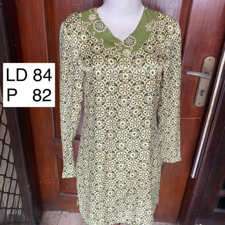 Atasan Batik Tunik Hijau V Neck Bahan Licin Satin