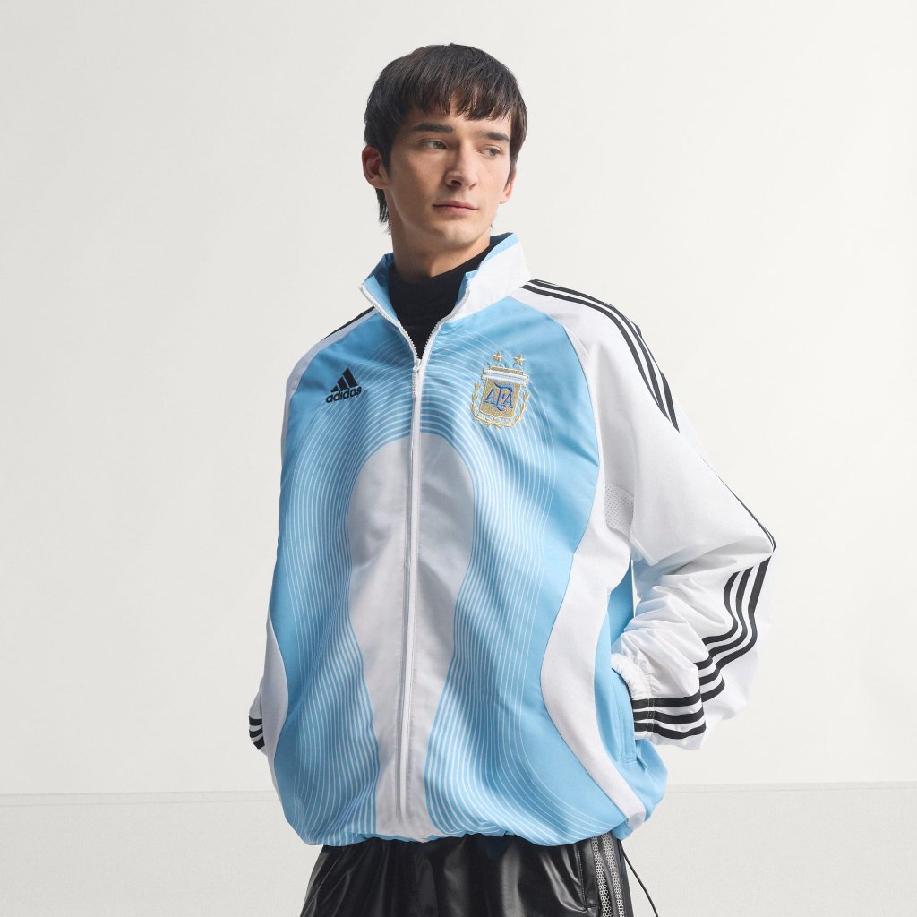 Jaket AD*D*S Argentina Home Repro 2006 (JM1091) BNWT/ BRAND NEW WITH TAG ORIGINAL 100%