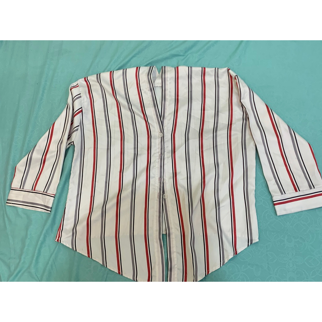 PRELOVED - KEMEJA STRIPE