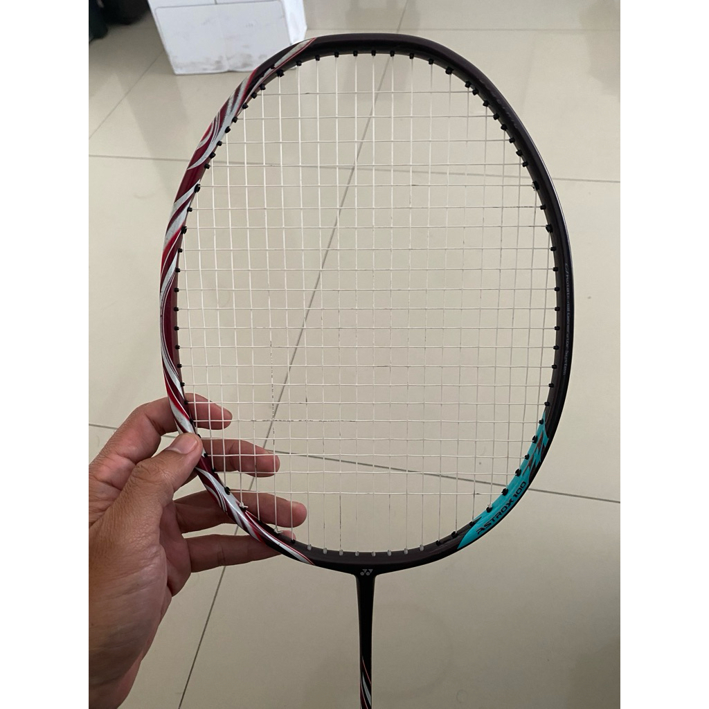 Yonex Astrox 100zz