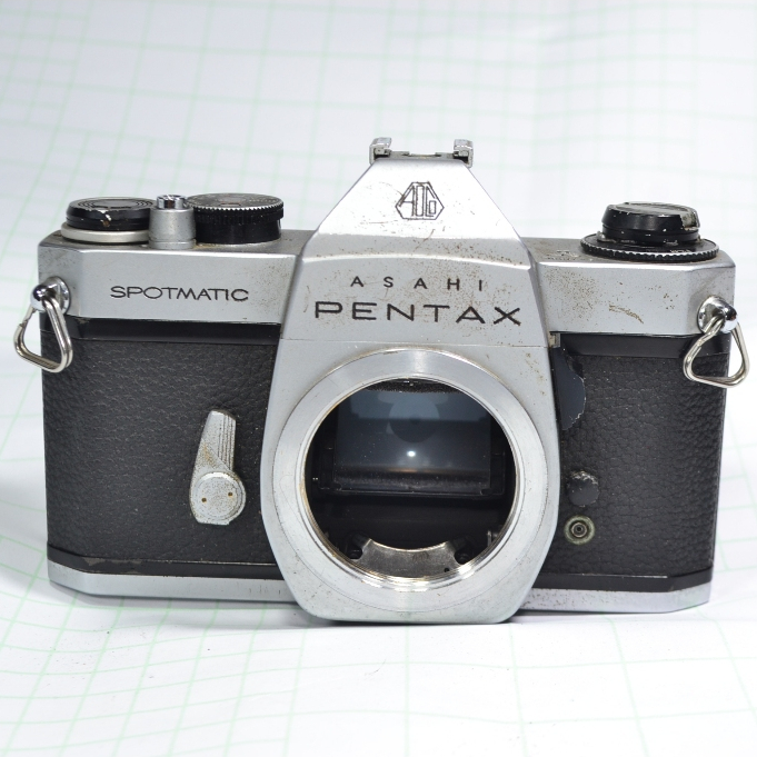 kamera analog Spotmatic SP2 fisik ada brassing konisi normal LM off