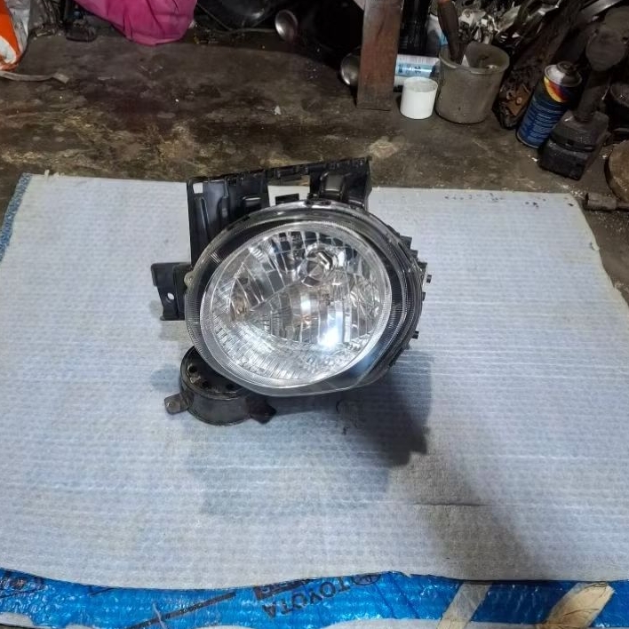 Headlamp Lampu Depan Nissan Juke HID Kiri Original