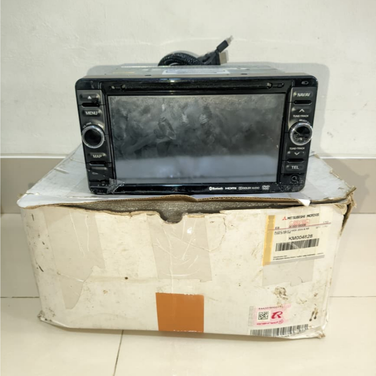 HEADUNIT CLARION NX407AM PAJERO SPORT / ULTIMATE / TRITON ORIGINIAL