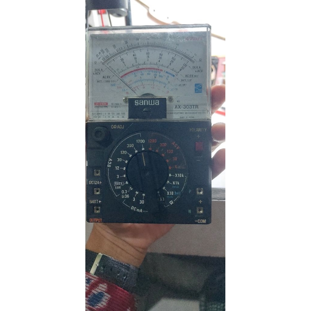Multimeter Analog Sanwa AX-303TR DCV ACV Ohm Meter Panel Meter bekas normal