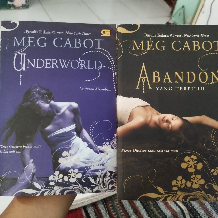 BUKU ABANDON SERIES by Meg Cabot | Abandon | Underworld
