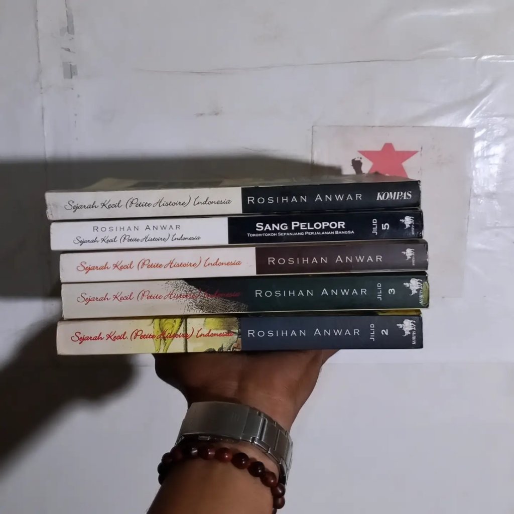 Rosihan Anwar Mengenang Sjahrir | Petite Histoire | Kisah-kisah Zaman Revolusi | Menulis Dalam Air |
