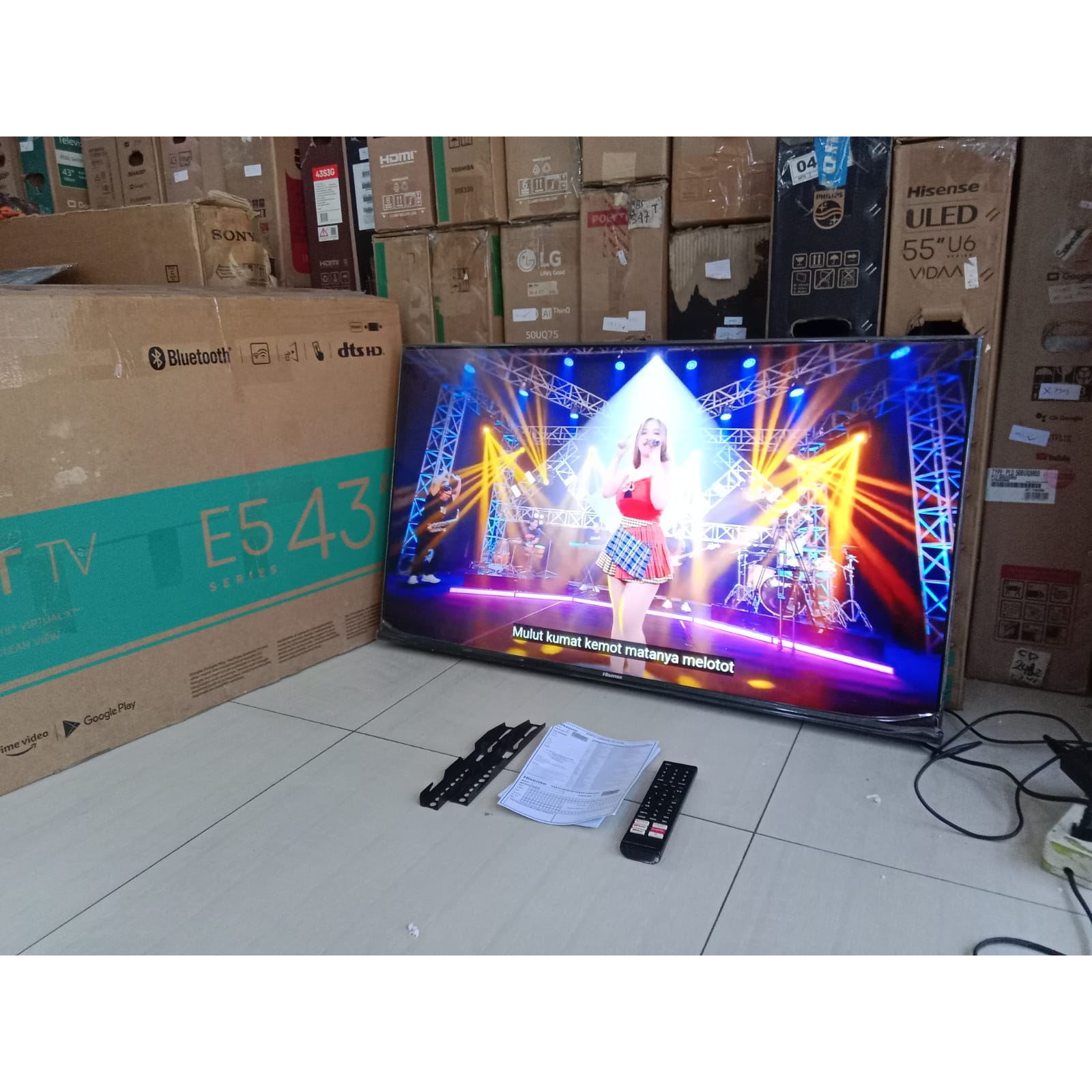 TV LED ANDROID 43INC HISENSE BISA YOUTUBE WIFI DLL, KONDISI BEKAS MASIH SEGEL 357LA