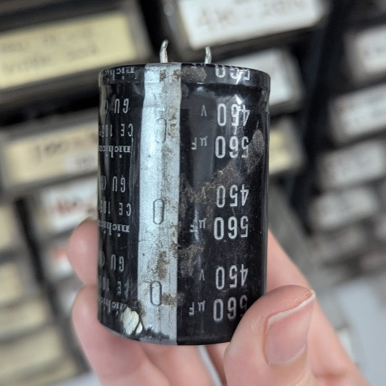elco 560uf-450volt