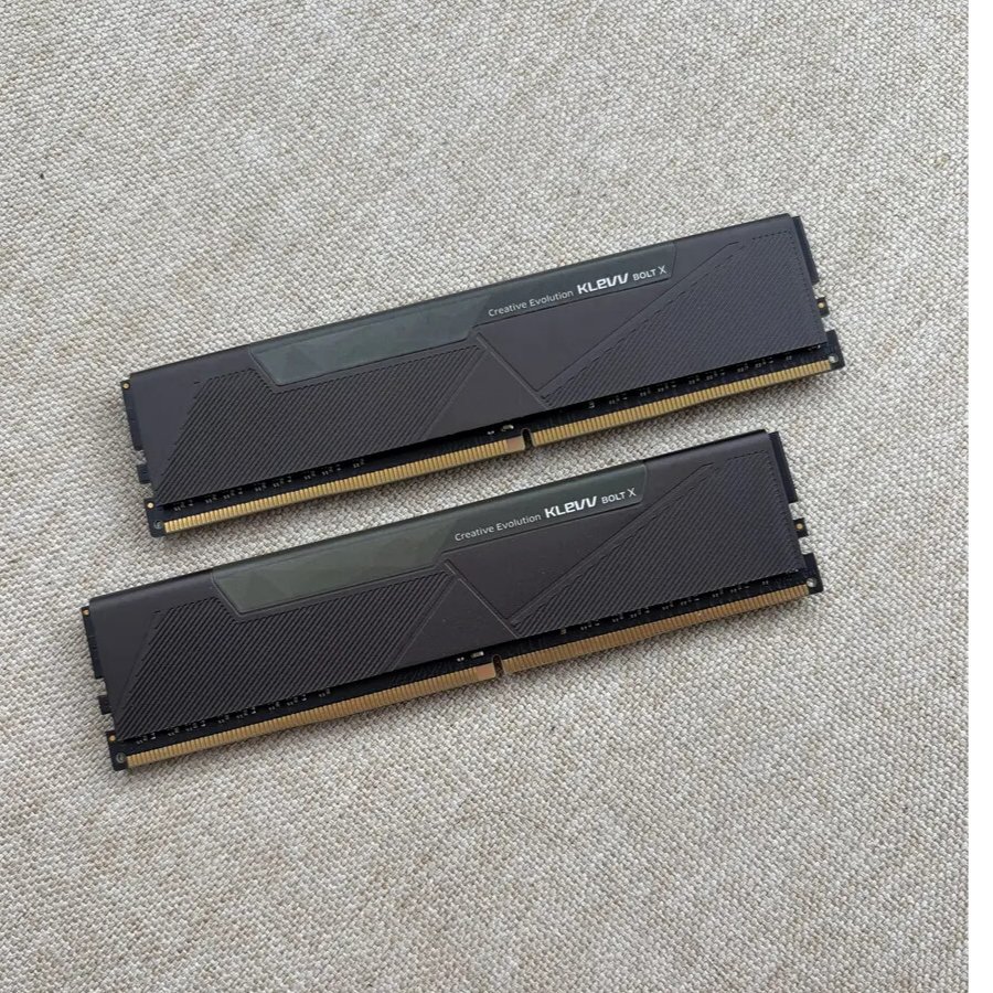 RAM KLEVV BOLT X 16GB (2X8) DDR4 2666MHz
