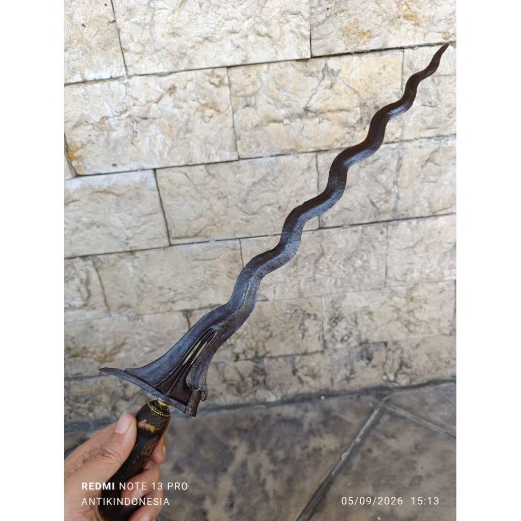 Keris Luk 13 Sangkelat Sepuh