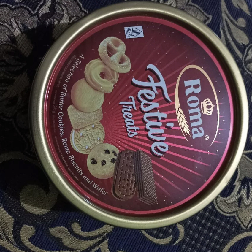 Kaleng Bekas Biskuit Ukuran Besar 1 Pcs