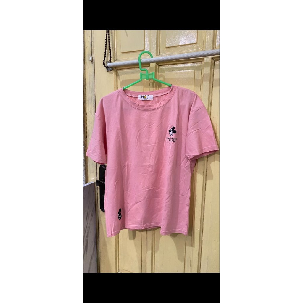 Kaos Tshirt CP Company Original Cotton Soft Red Hole Dekat Tag Leher Ukuran M