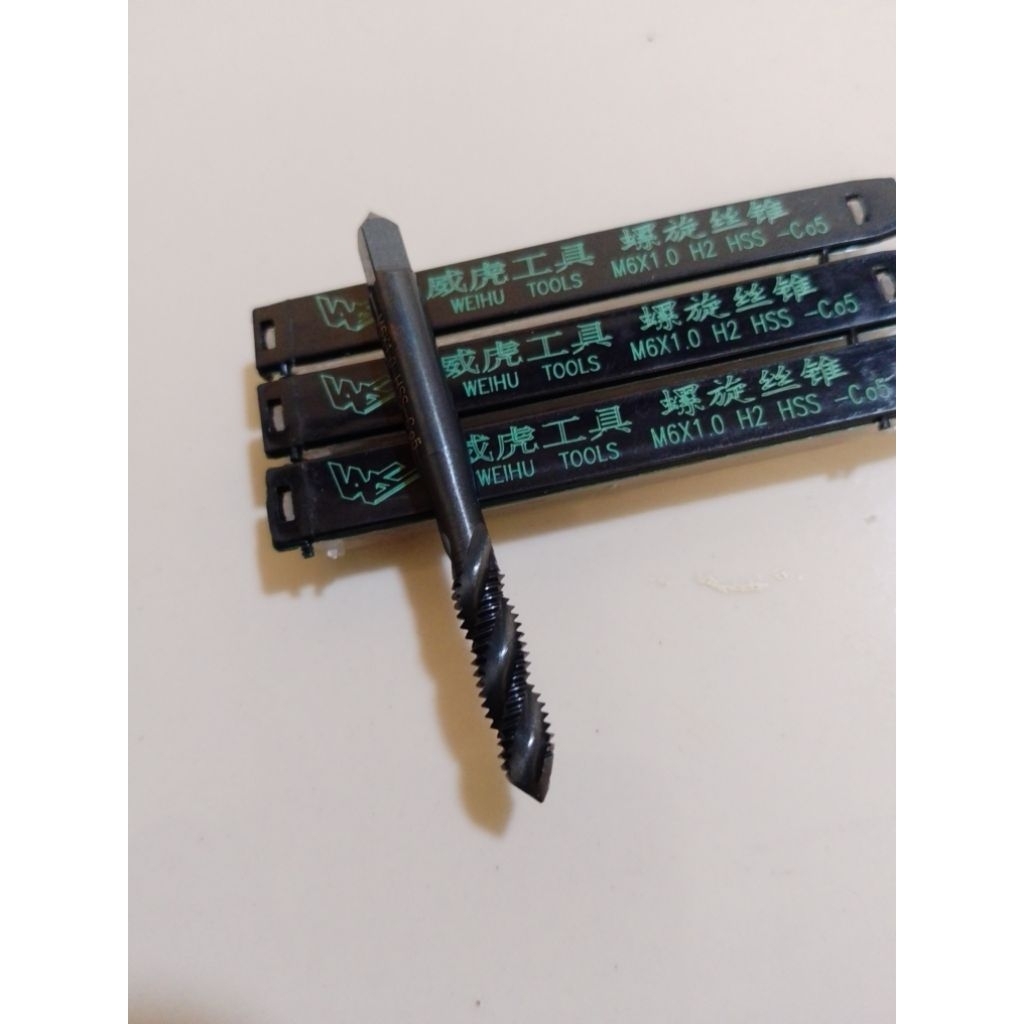 Tap Mesin M6 x 1.0 Spiral HSS CO5 Weihu