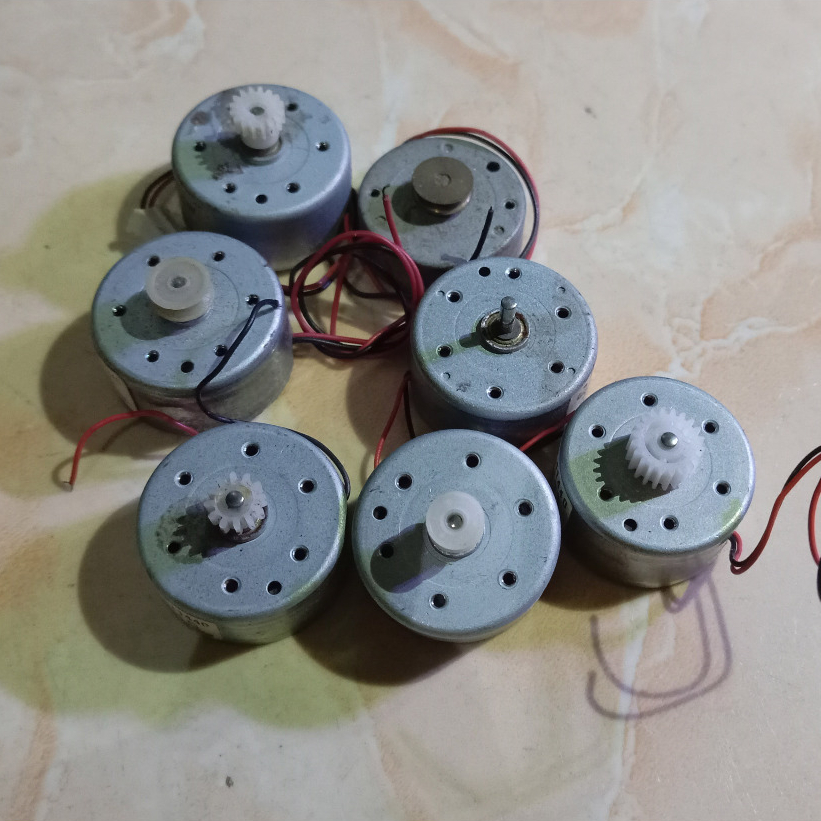 Motor Dinamo Bekas Dinamo Kecil generator Led 5V Dinamo Layangan LED GENERATOR