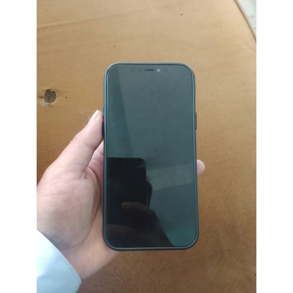 Ip12 inter, Alloperator 64GB