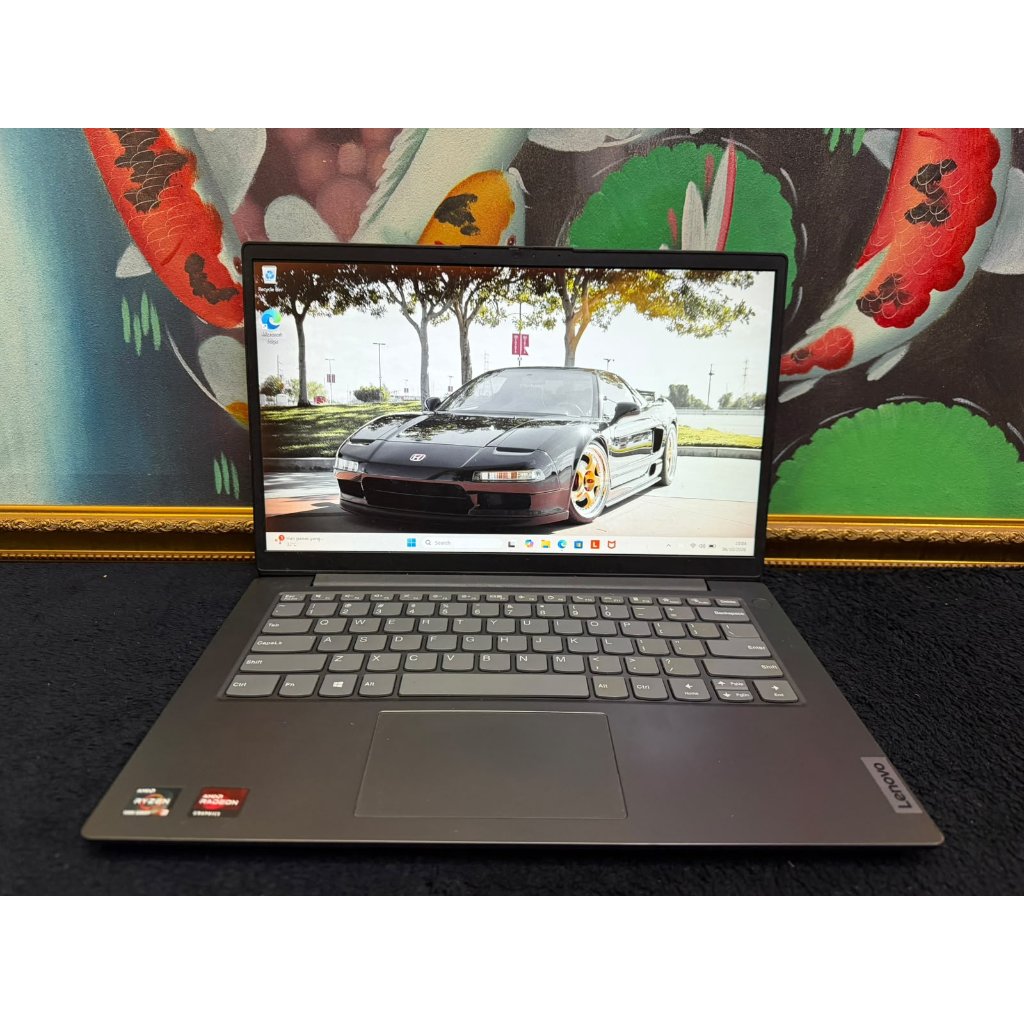 Laptop Lenovo Ideapad V14 Ryzen 3 5300u 8/256 mulus murah