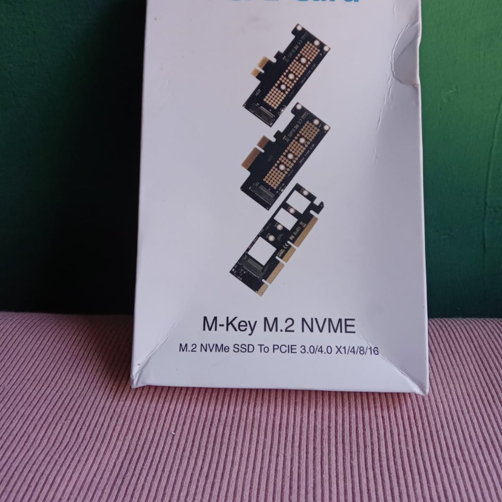 Adapter PCIe X4 Untuk M.2 NVMe Pasang Di PCIE X4