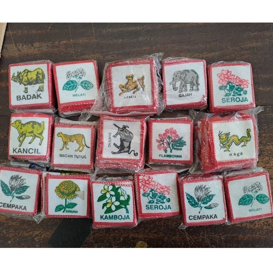 BET REGU PRAMUKA+BENDERA REGU BUNGA