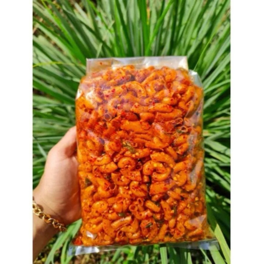 

Makaroni cikruh / makaroni kriuk pedas daun jeruk kemasan 500 gram seblak kering pedas gurih khas Bandung