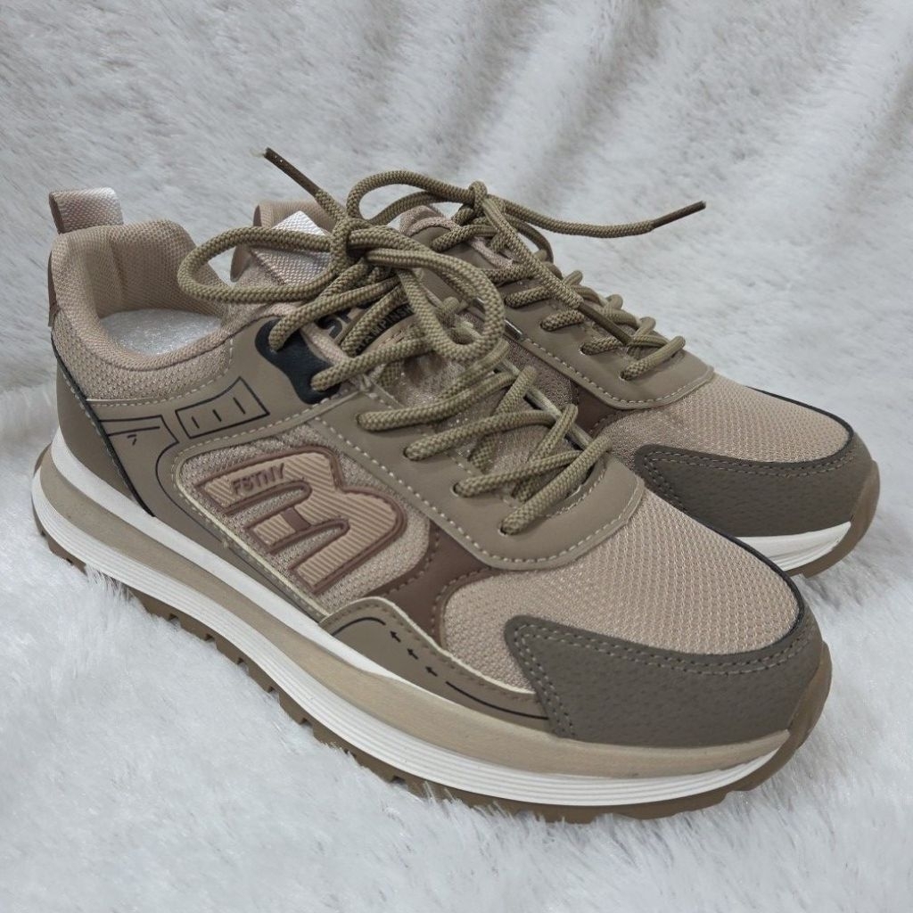 Sepatu sport dewasa laki laki XW 08