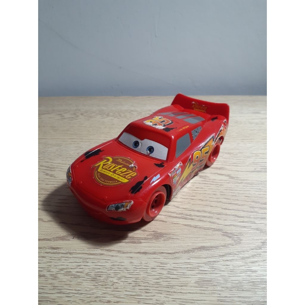 [ NETT ] Disney Pixar Drift & Race Lightning Mc' Queen Vehicle