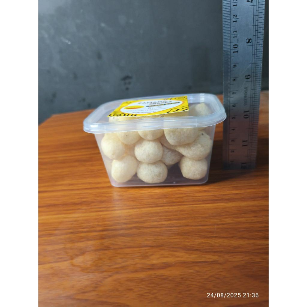 

Cimol Kering / Endog Lewo / Emplod Cemilan Khas Garut Kemasan Box Thinwall