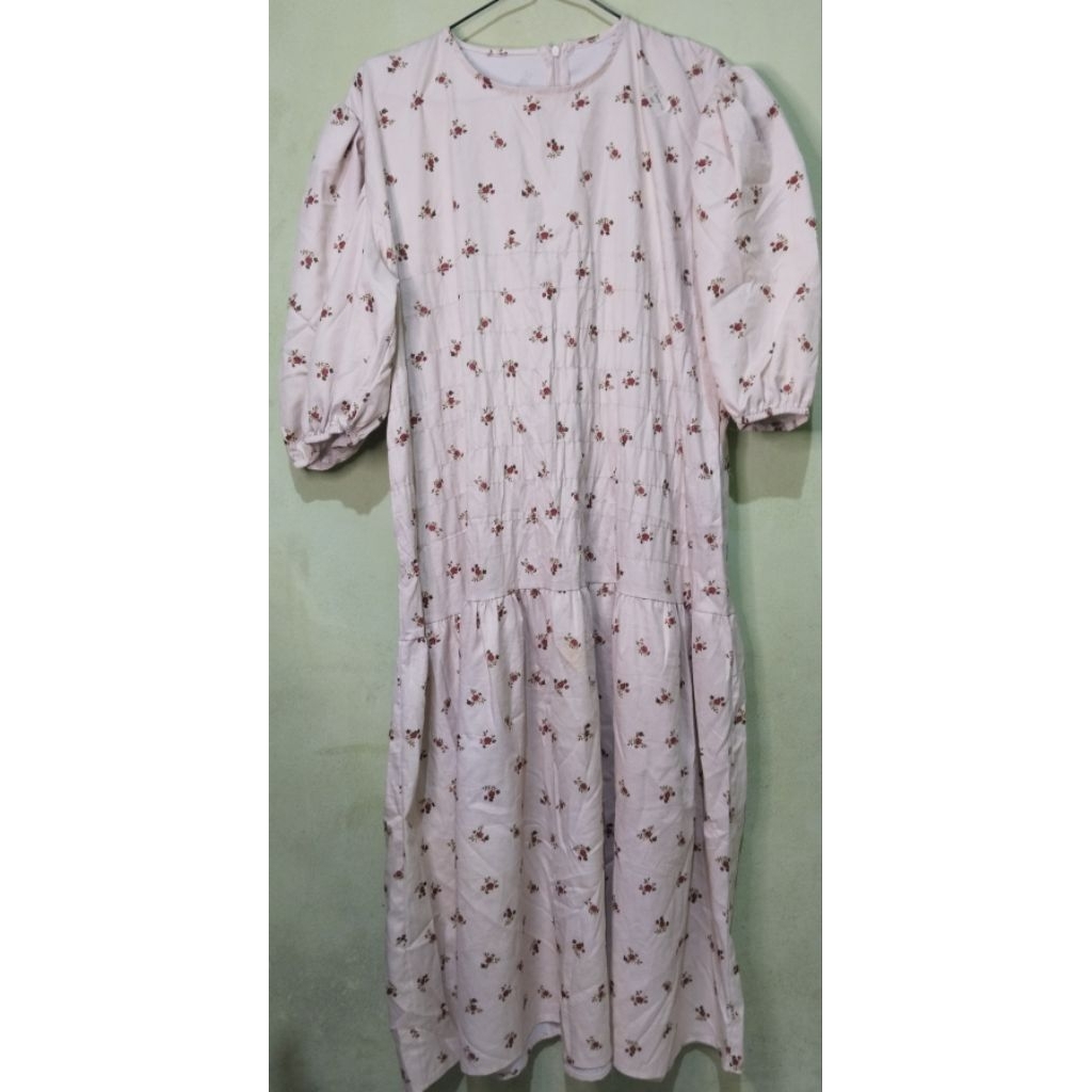 Dress wanita motif bunga lengan pendek