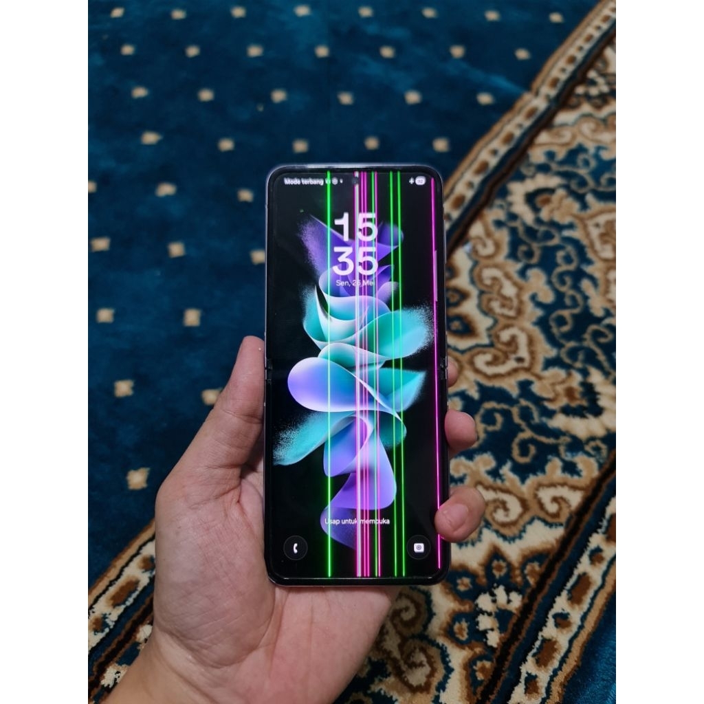 Z flip 3 8/256 GB Minus Garis
