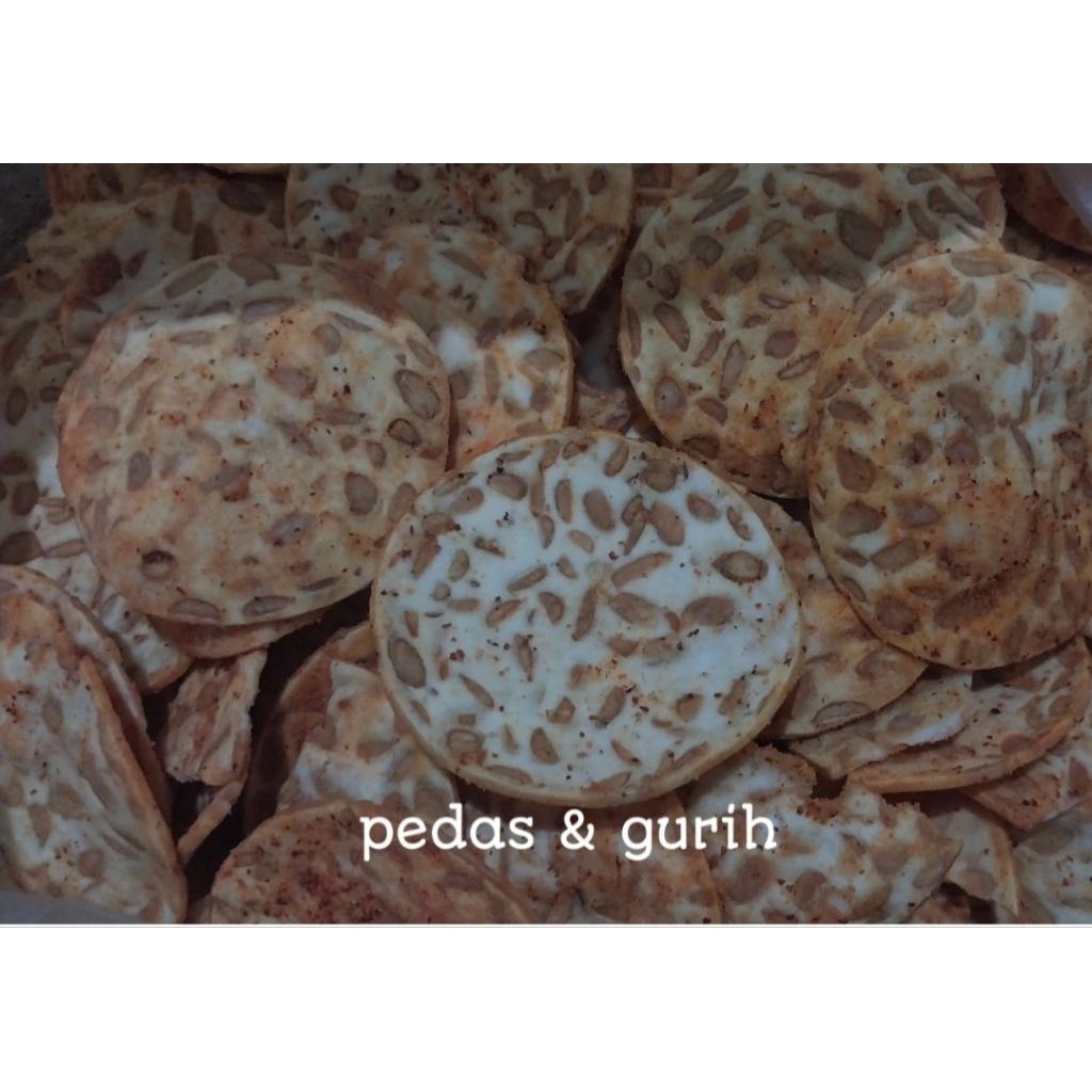 

keripik tempe rasa pedas&gurih&enak.150grm