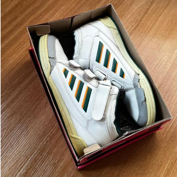 Preloved - Sepatu Ando Putih Abu High Cut Velcro Sneakers Pria Wanita