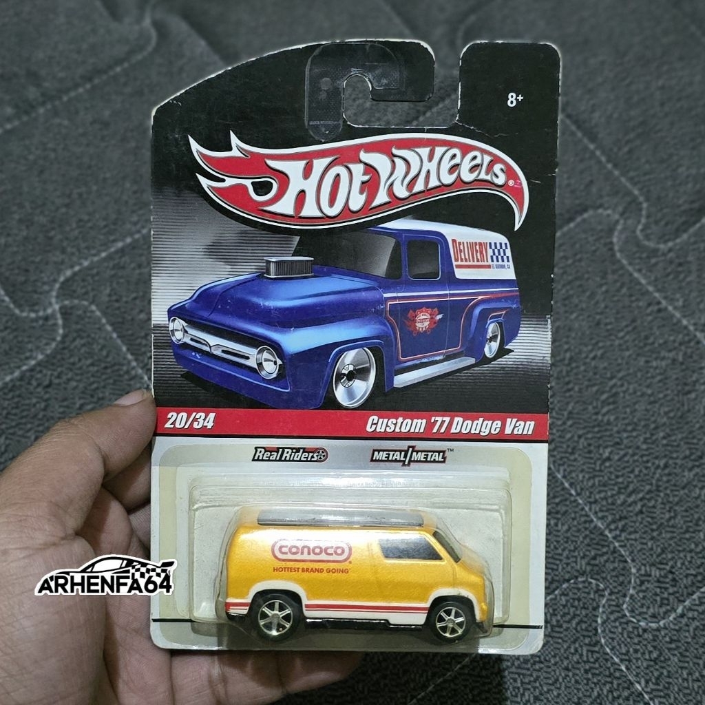Hotwheels Custom 77 Dodge Van Conoco Delivery Series