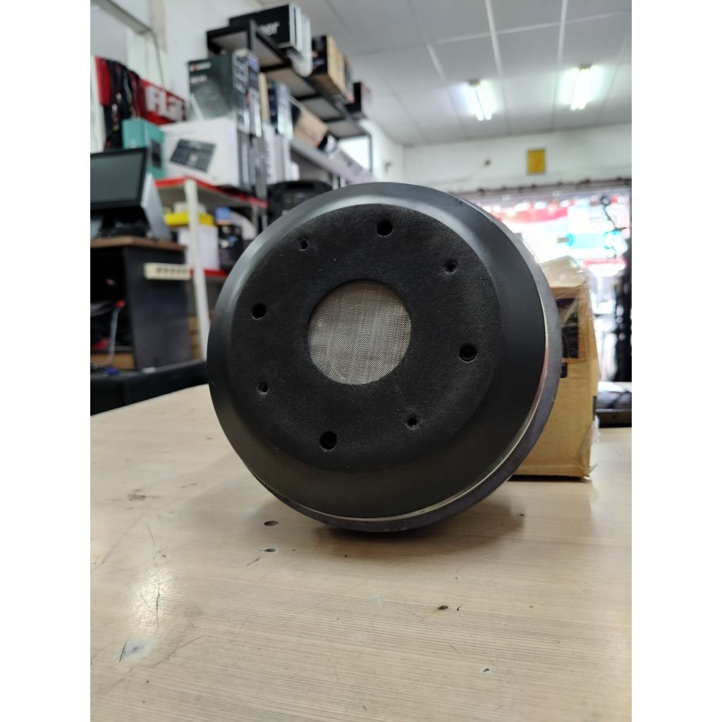 TWEETER RCF N 850 + CORONG 22 X 22