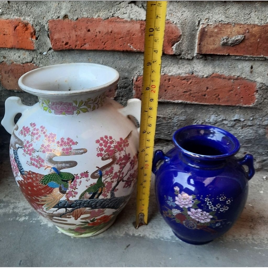 #guci merak #vas keramik lama #vintage hiasan