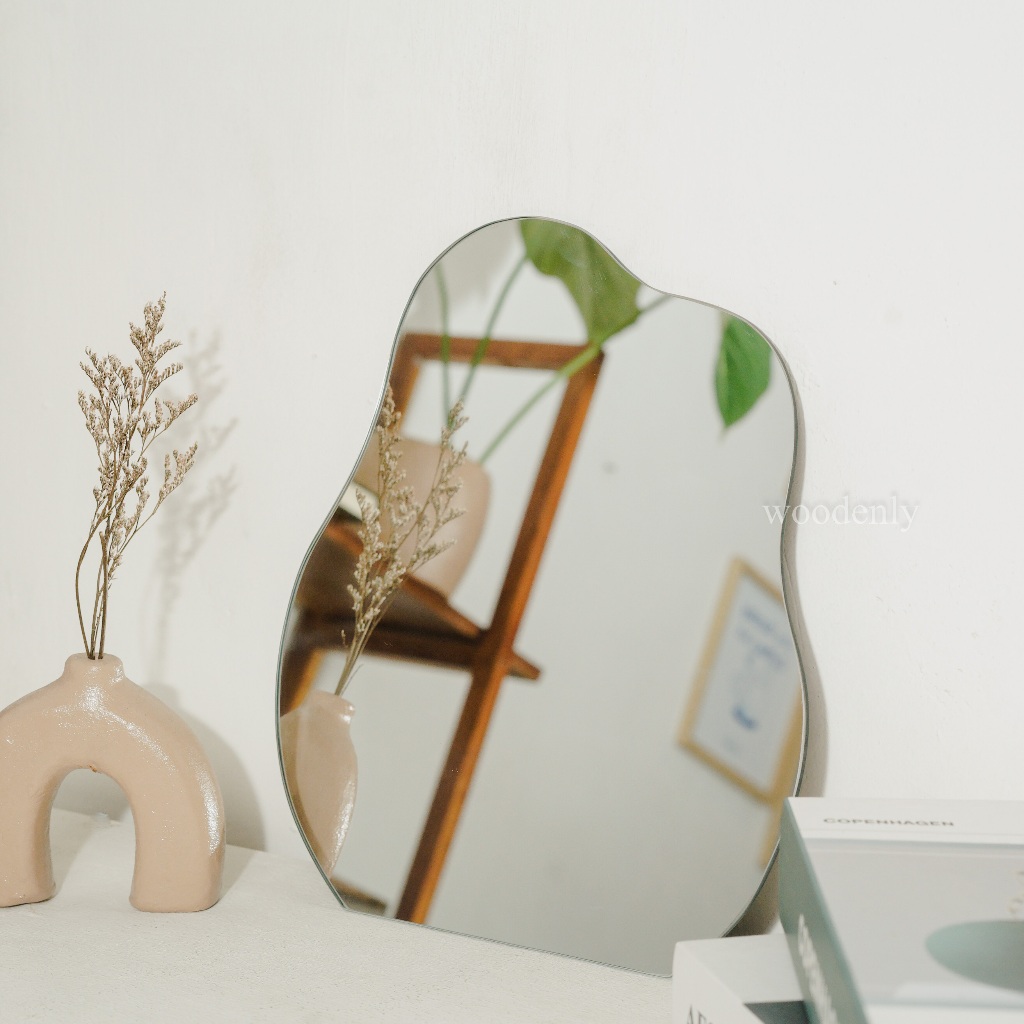 Cermin Aesthetic kaca Mini Dekorasi Dinding Aesthrtic Meja Rias