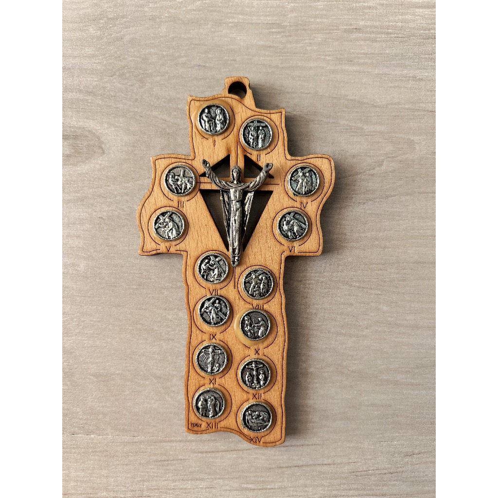 Patung Jalan Salib Kecil Kayu – 14 Perhentian Kristus (Variasi Bentuk Salib / Oval)