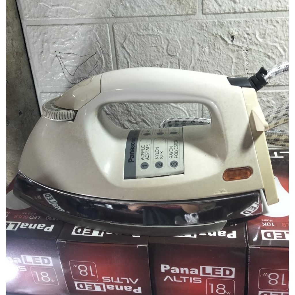 Setrika panasonic tipe Ni -451FR second/bekas original
