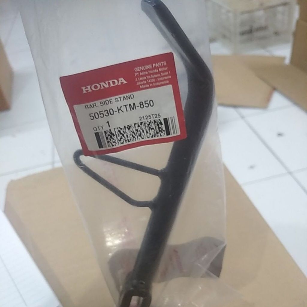 Standar samping SupraX125 50530-KTM-850