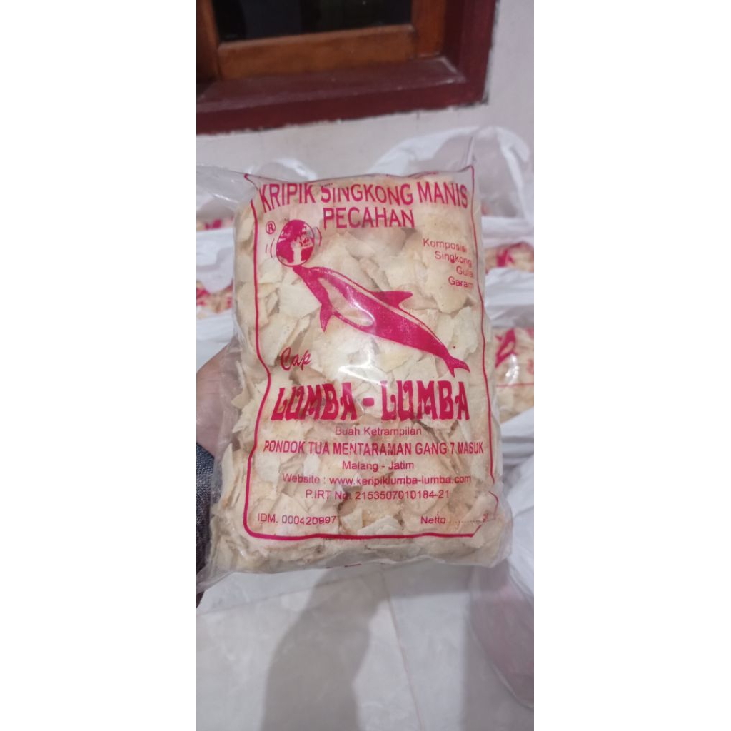 

pecahan keripik lumba-lumba