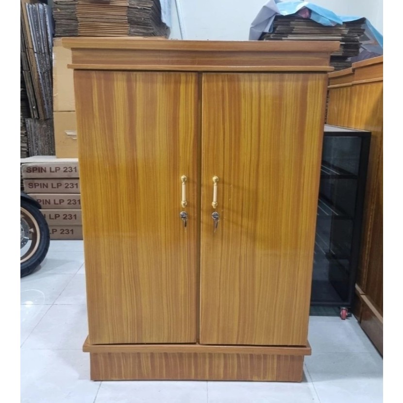 Lemari Pakaian / Lemari Baju Tanggung 2 Pintu Kayu Minimalis Polos Kos Kos an