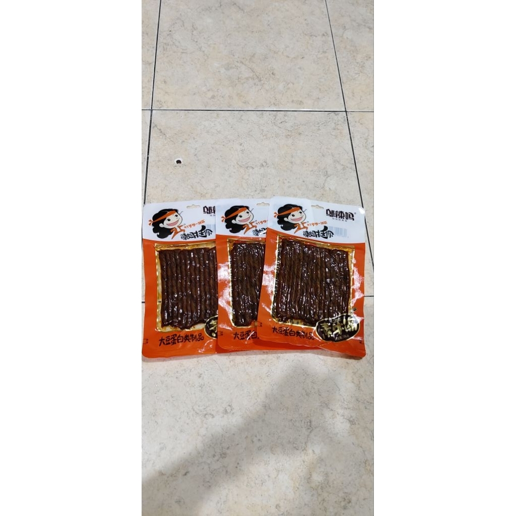 

paket 3 pack Wulama vegetarian pedas kulit tahu tendon ukiran 100 gram